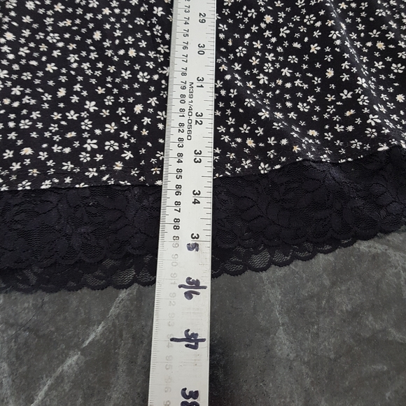 Dress - Picture 3 of 7